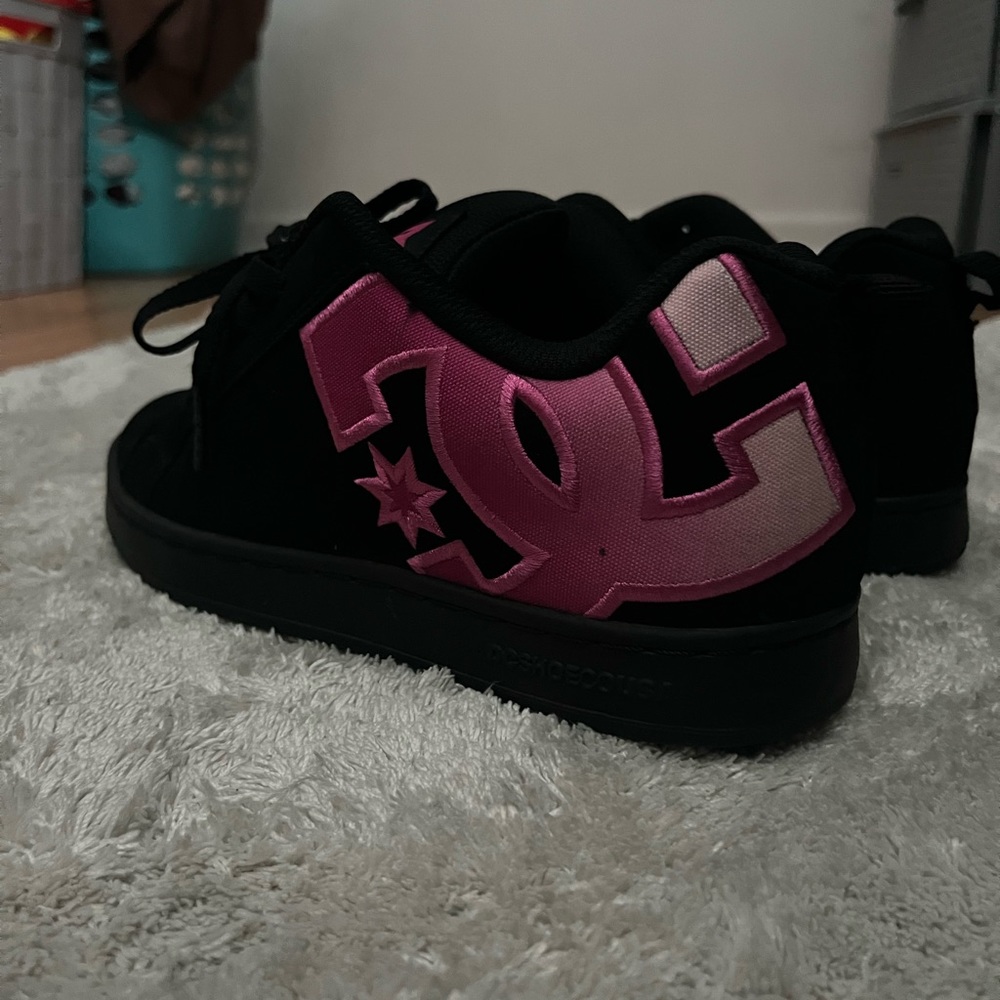 CONTACT BEFORE BUYING Dc shoes pink ombré